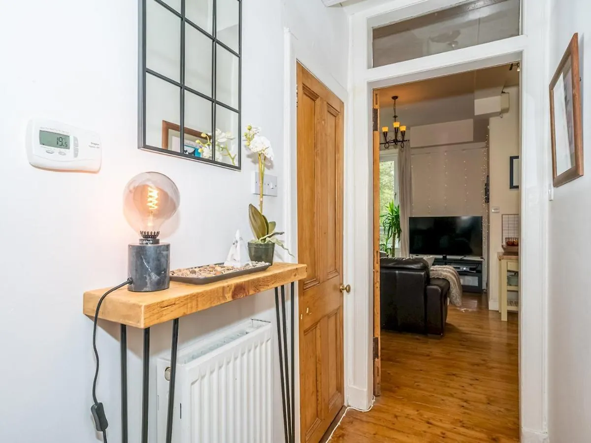 אדינבורו Pass The Keys Superb 1 Bed Flat In Traditional Victorian Building